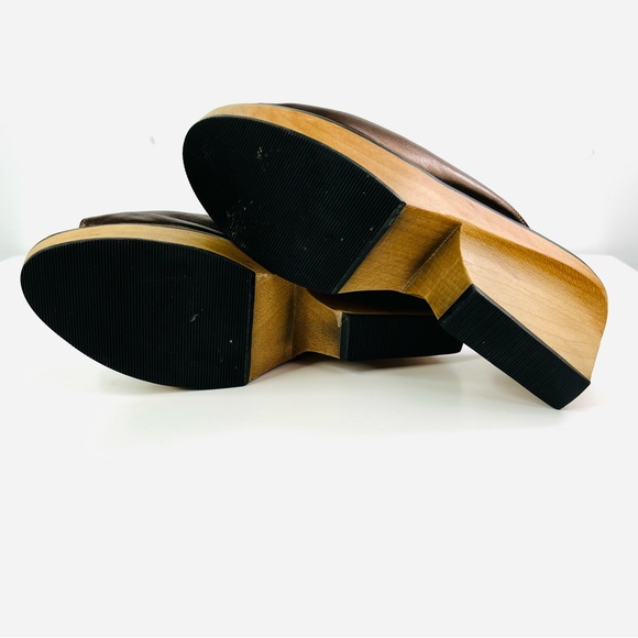 Salvatore Ferragamo Metallic Brown Wood Wedge Heel Vintage Sandals - Picture 9 of 9